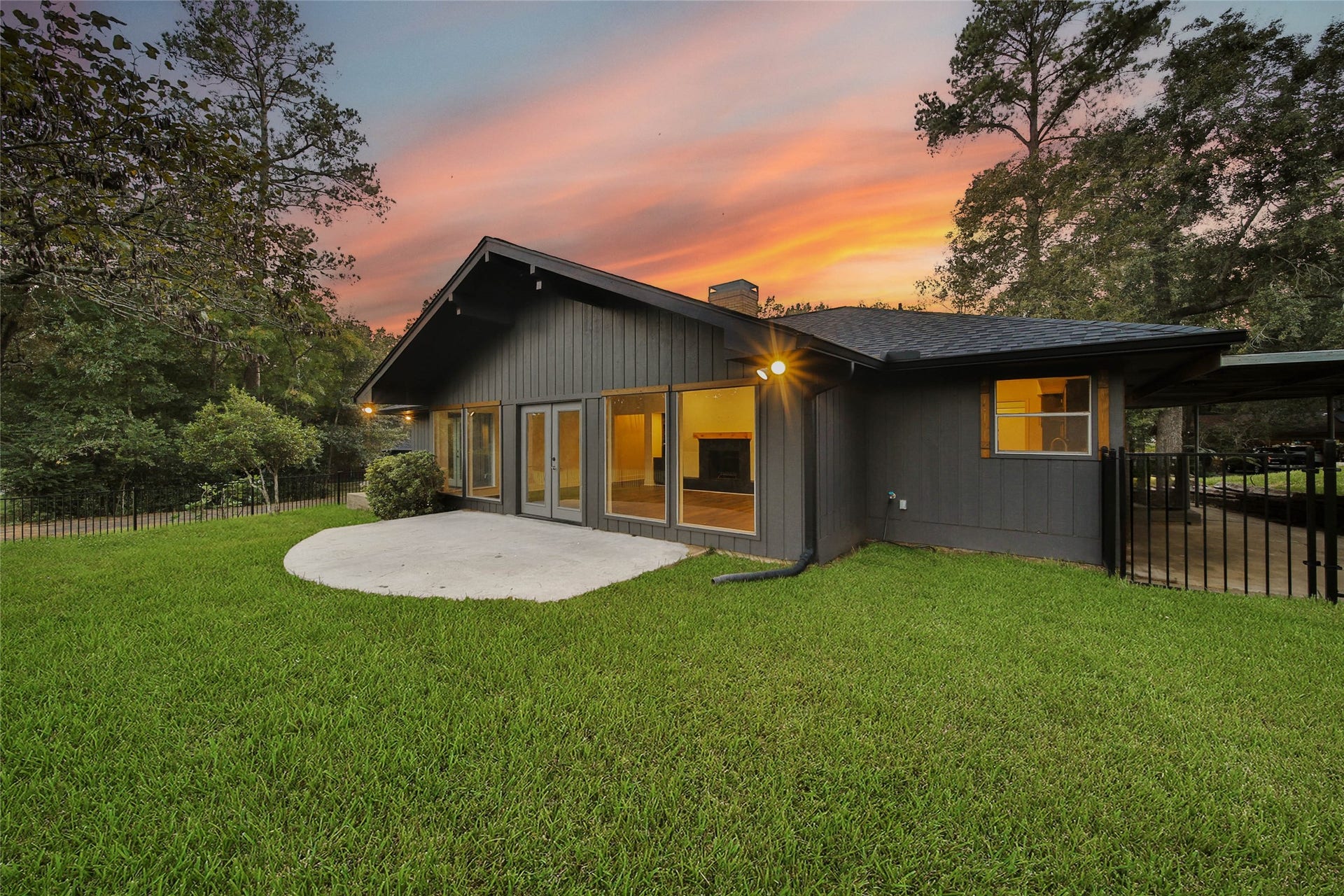 79 Tubac Street, Conroe, TX 77304