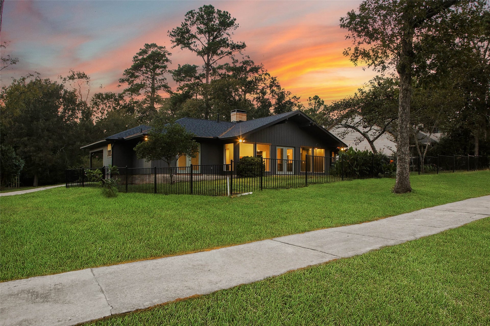 79 Tubac Street, Conroe, TX 77304