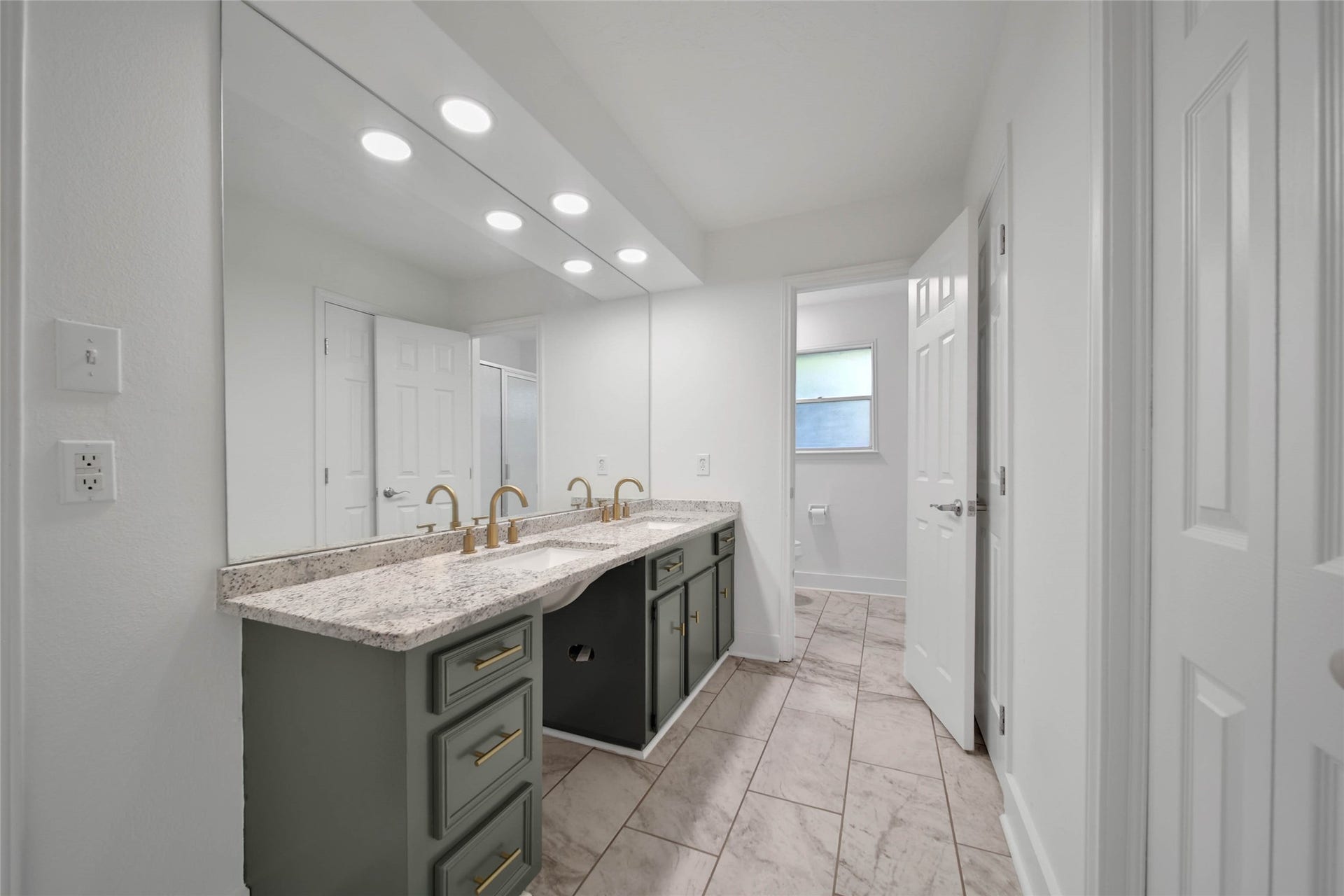79 Tubac Street, Conroe, TX 77304