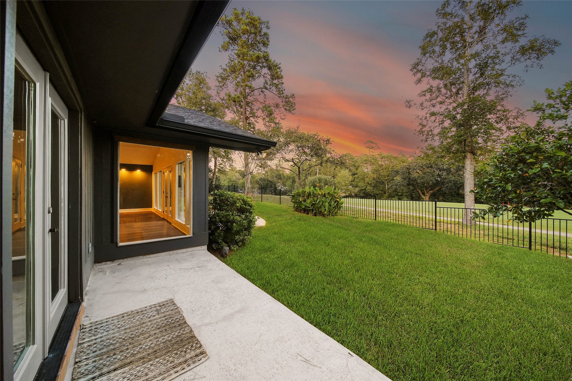79 Tubac Street, Conroe, TX 77304