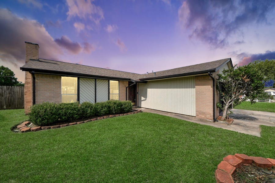 Property photo for 7023 Maczali Drive, Houston, TX