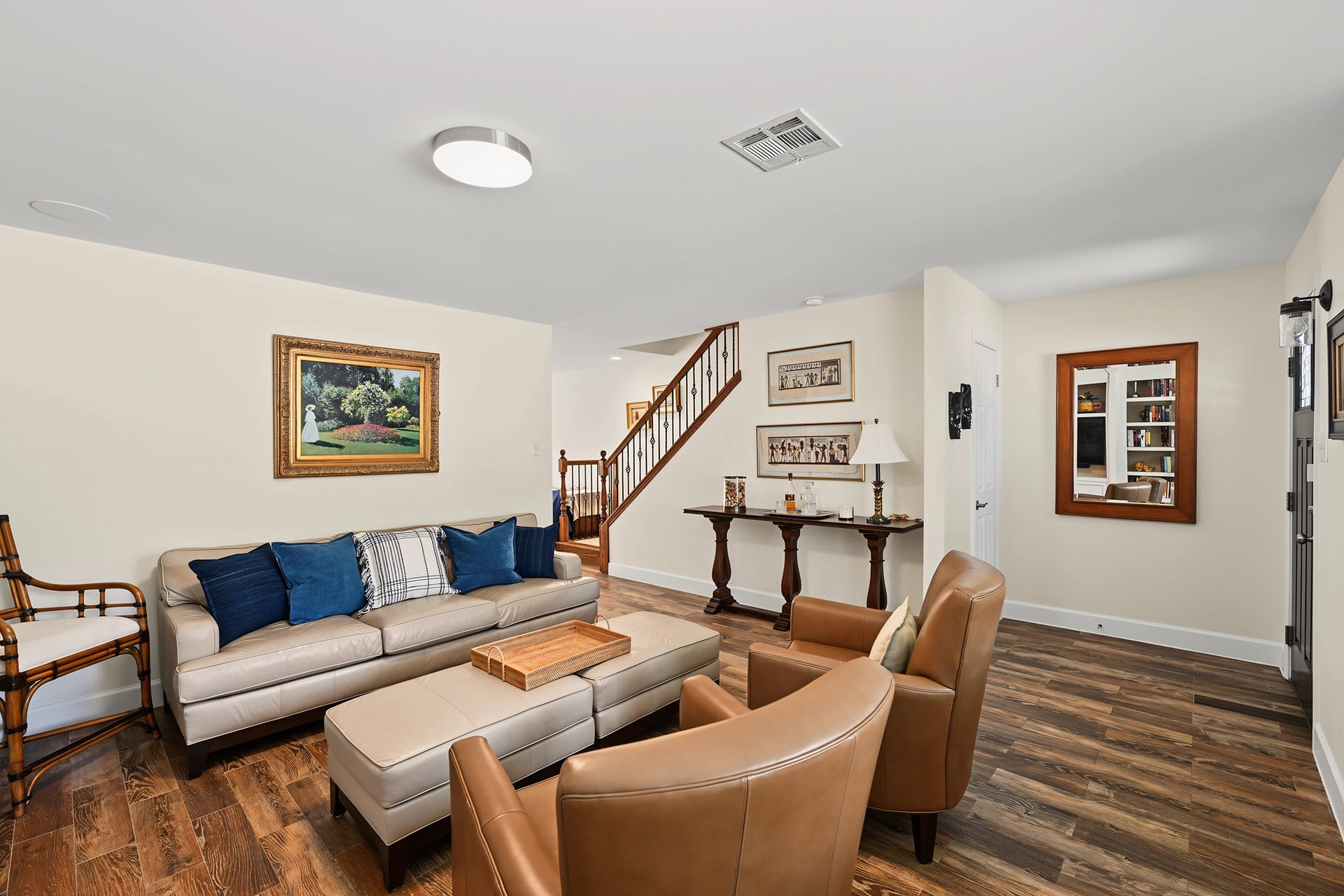 5879 Valley Forge Drive, #107, Houston, TX 77057 Additional living room view. Front door is to the right.