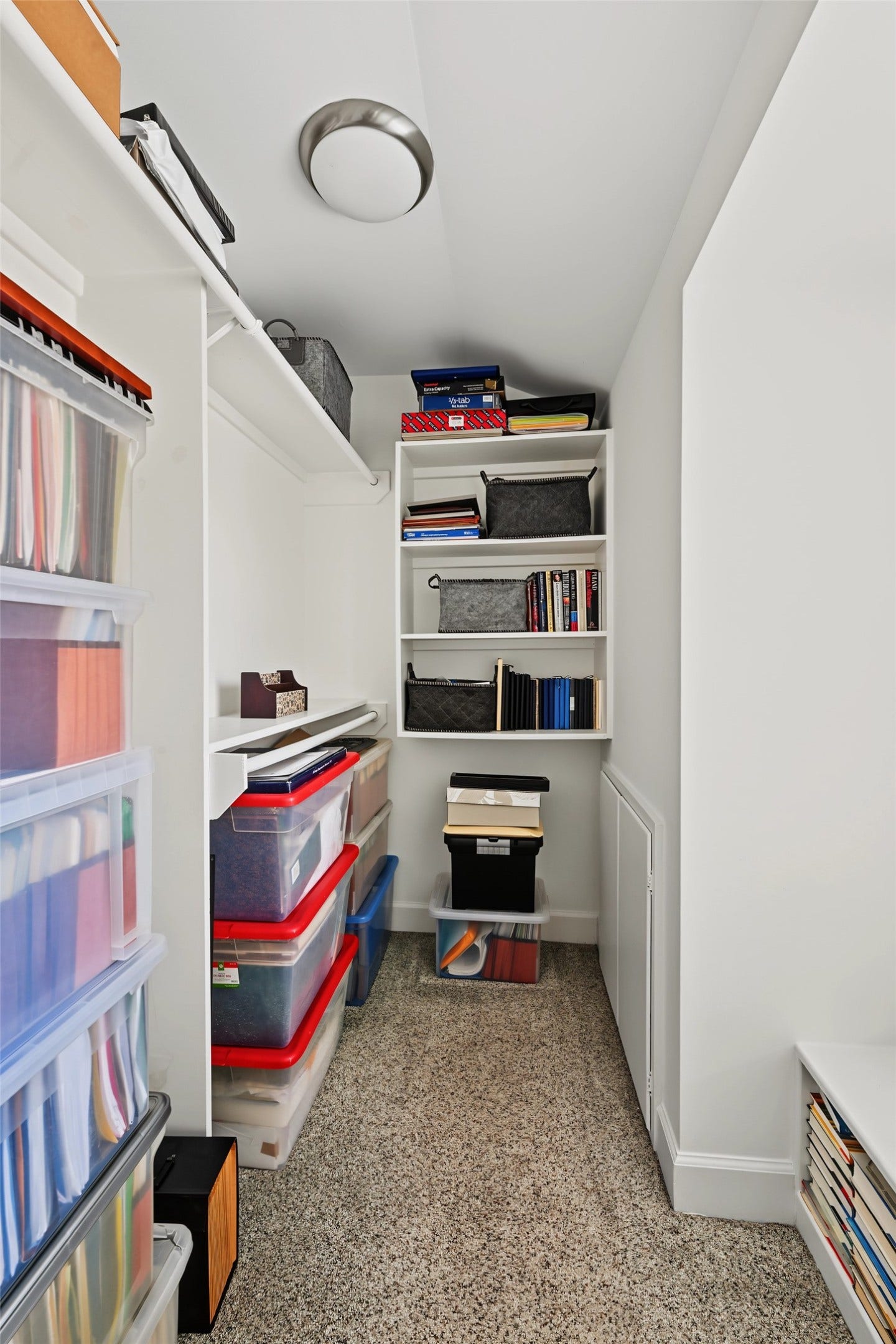 5879 Valley Forge Drive, #107, Houston, TX 77057 A large walk-in closet with built-in shelves completes primary suite 2.