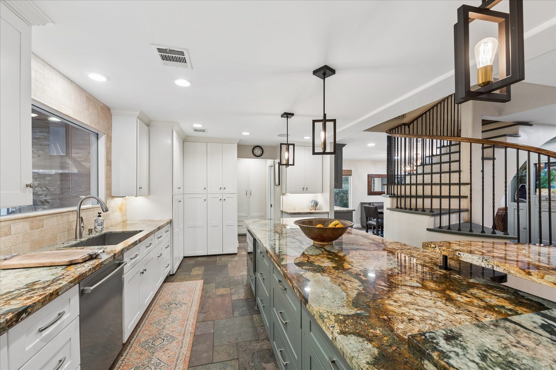 13723 Taylorcrest Road, Houston, TX 77079 13723 Taylorcrest Road, Houston, TX 77079