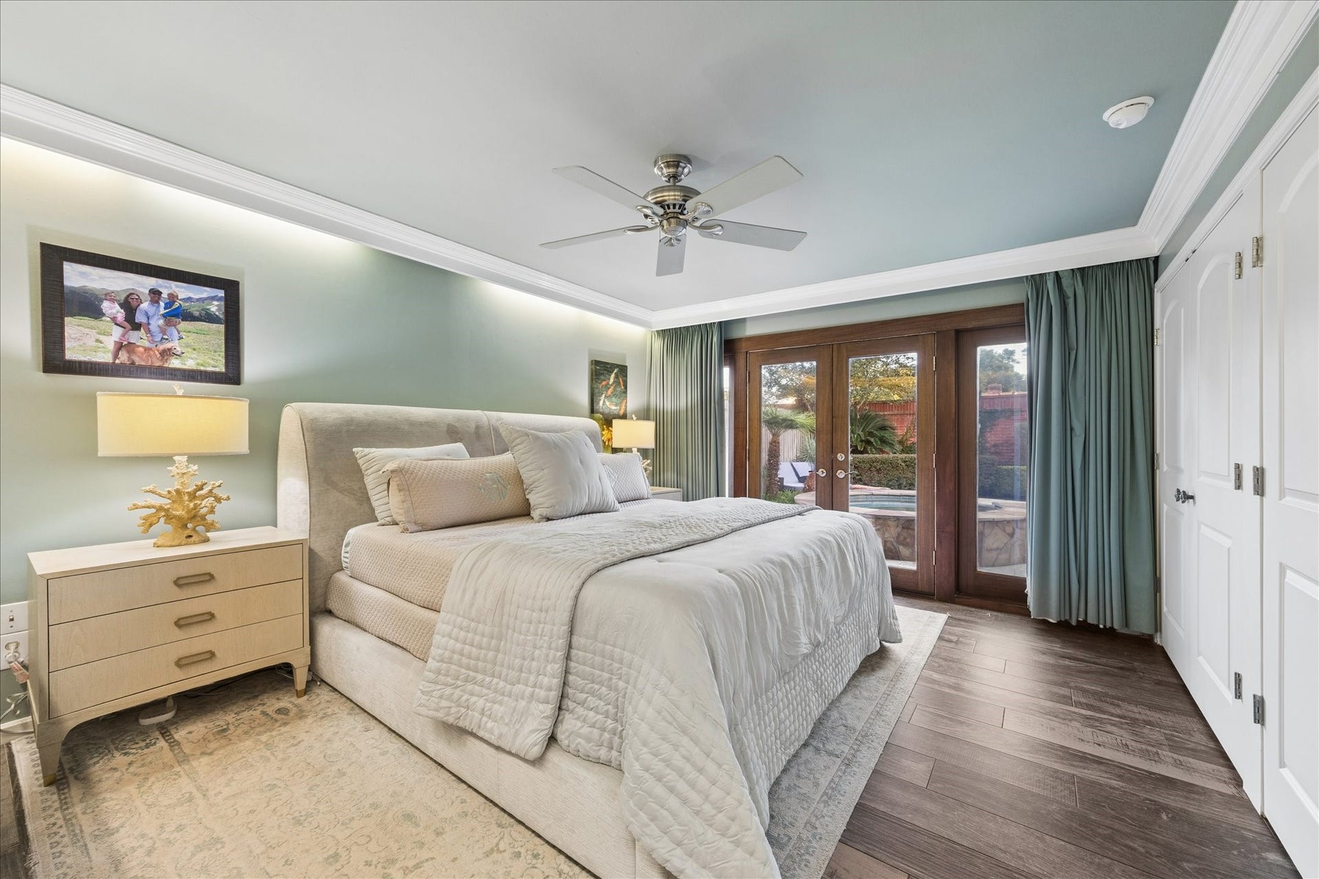 13723 Taylorcrest Road, Houston, TX 77079 13723 Taylorcrest Road, Houston, TX 77079