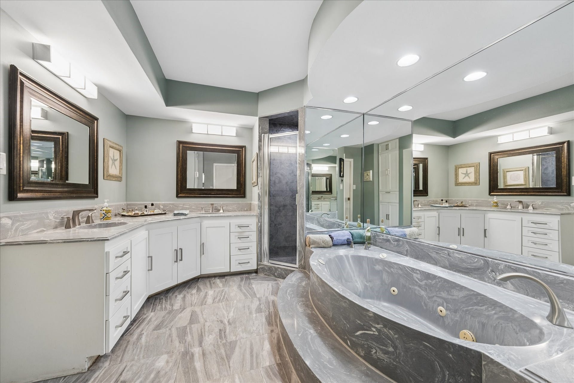 13723 Taylorcrest Road, Houston, TX 77079 13723 Taylorcrest Road, Houston, TX 77079