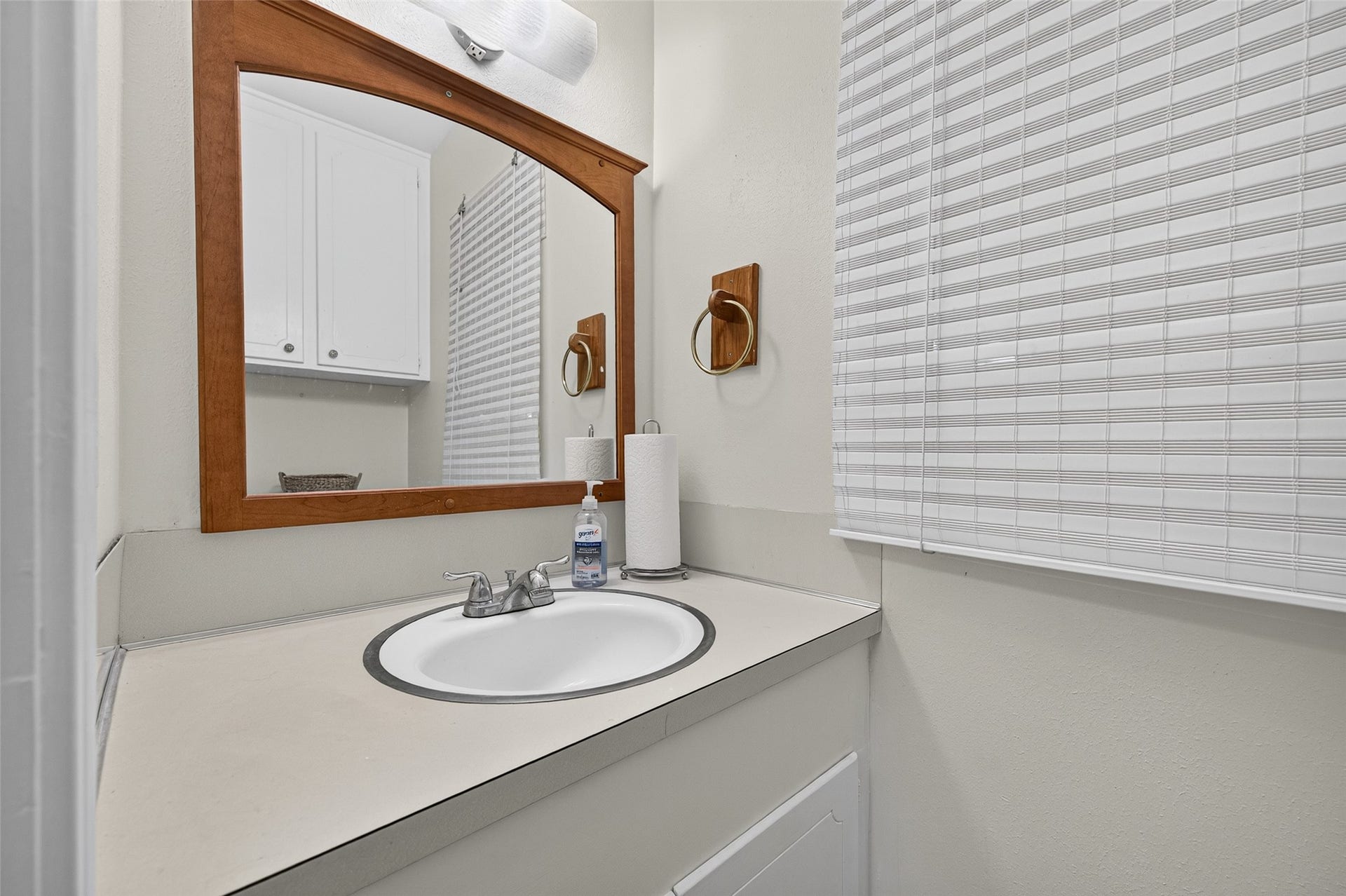 25702 Timber Lakes Drive, Spring, TX 77380 Half Bath