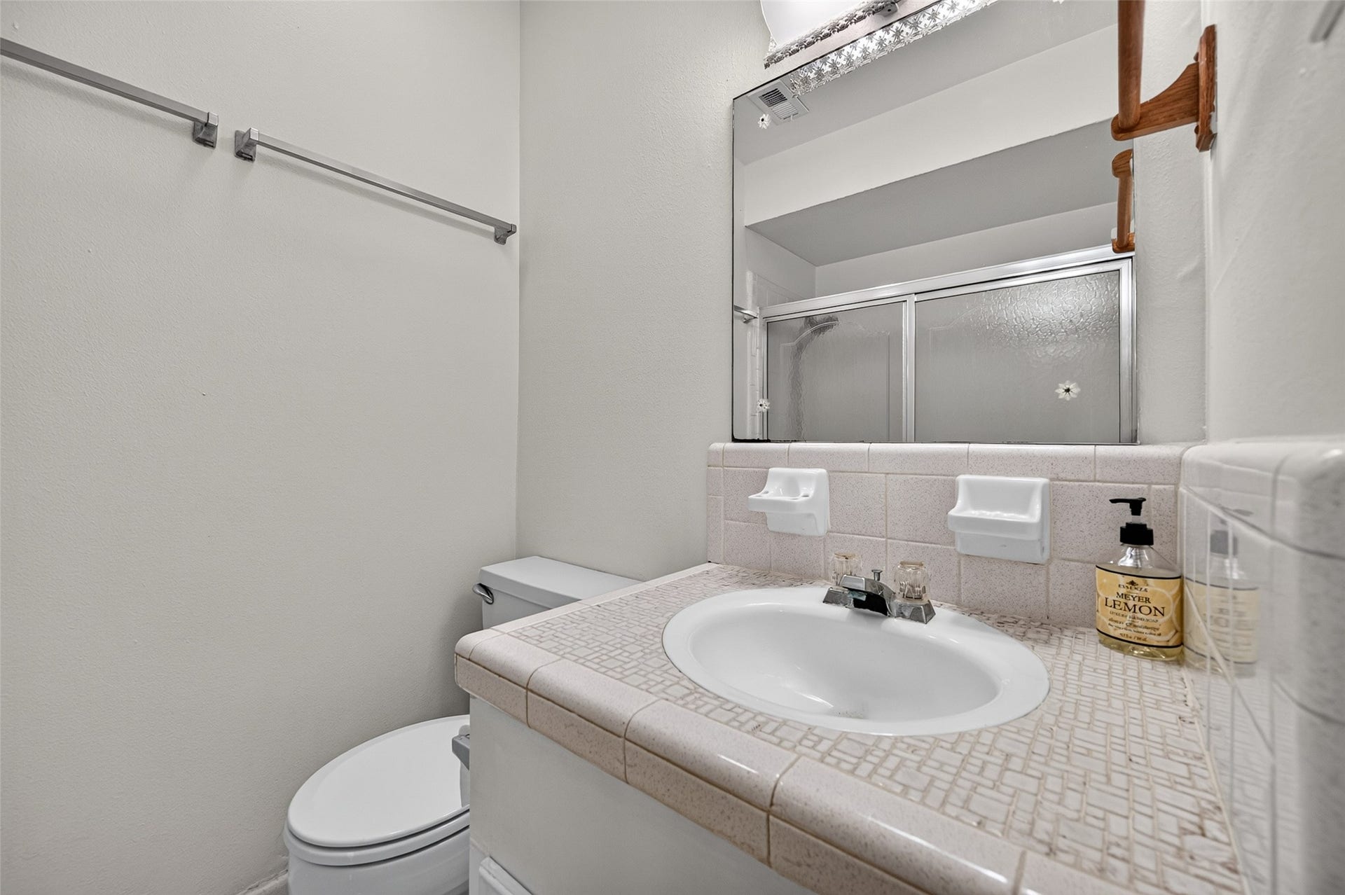 25702 Timber Lakes Drive, Spring, TX 77380 Main Bath