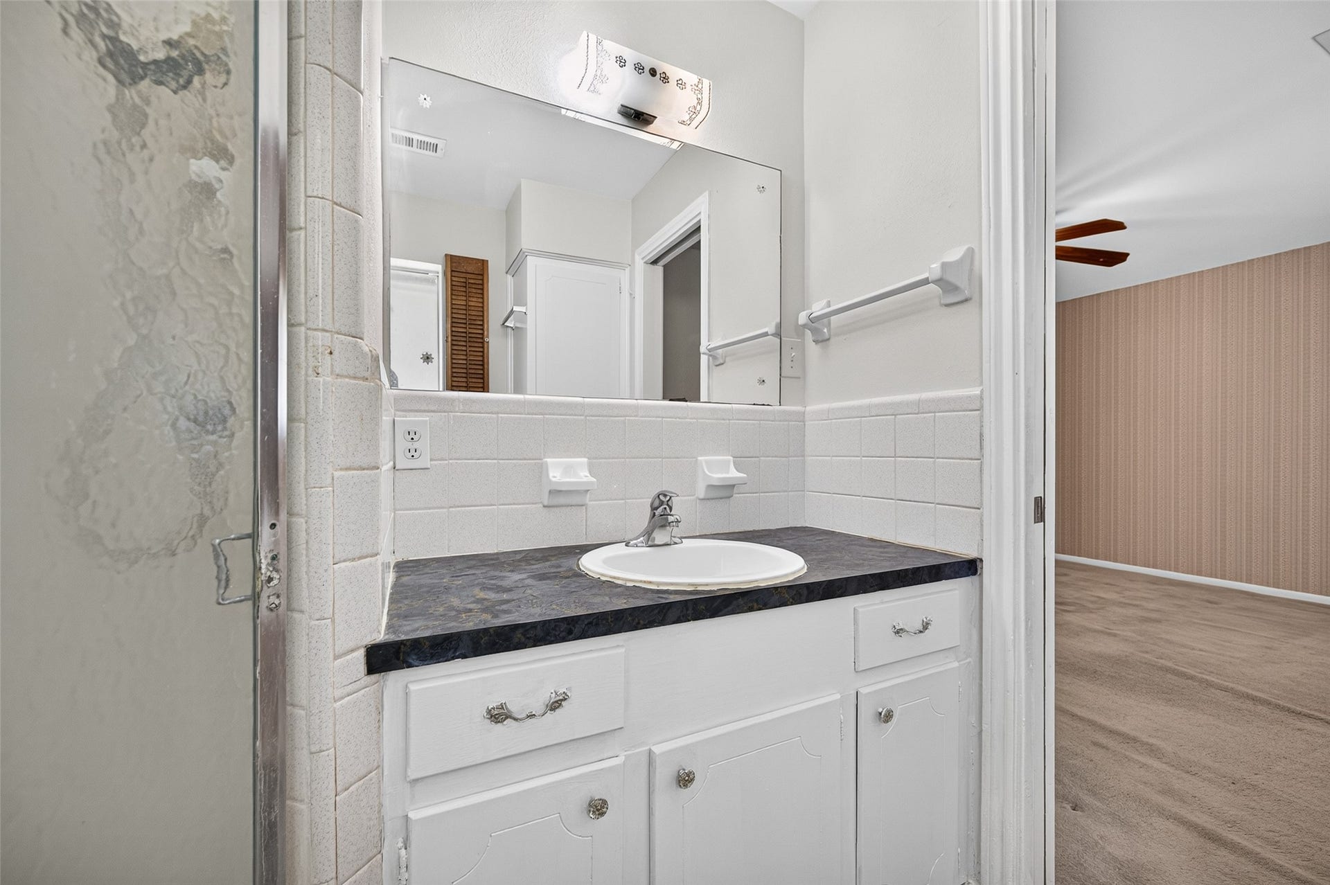 25702 Timber Lakes Drive, Spring, TX 77380 Master Bath