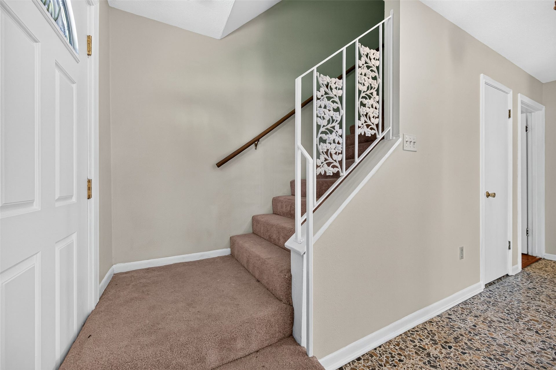 25702 Timber Lakes Drive, Spring, TX 77380 Front Stairs