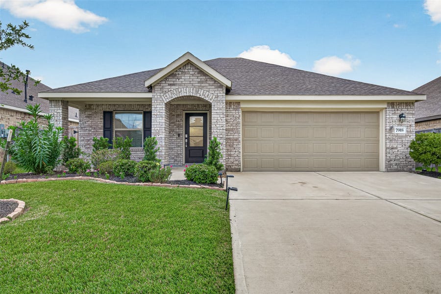 Property photo for 7918 Elk Grove Lane, Richmond, TX