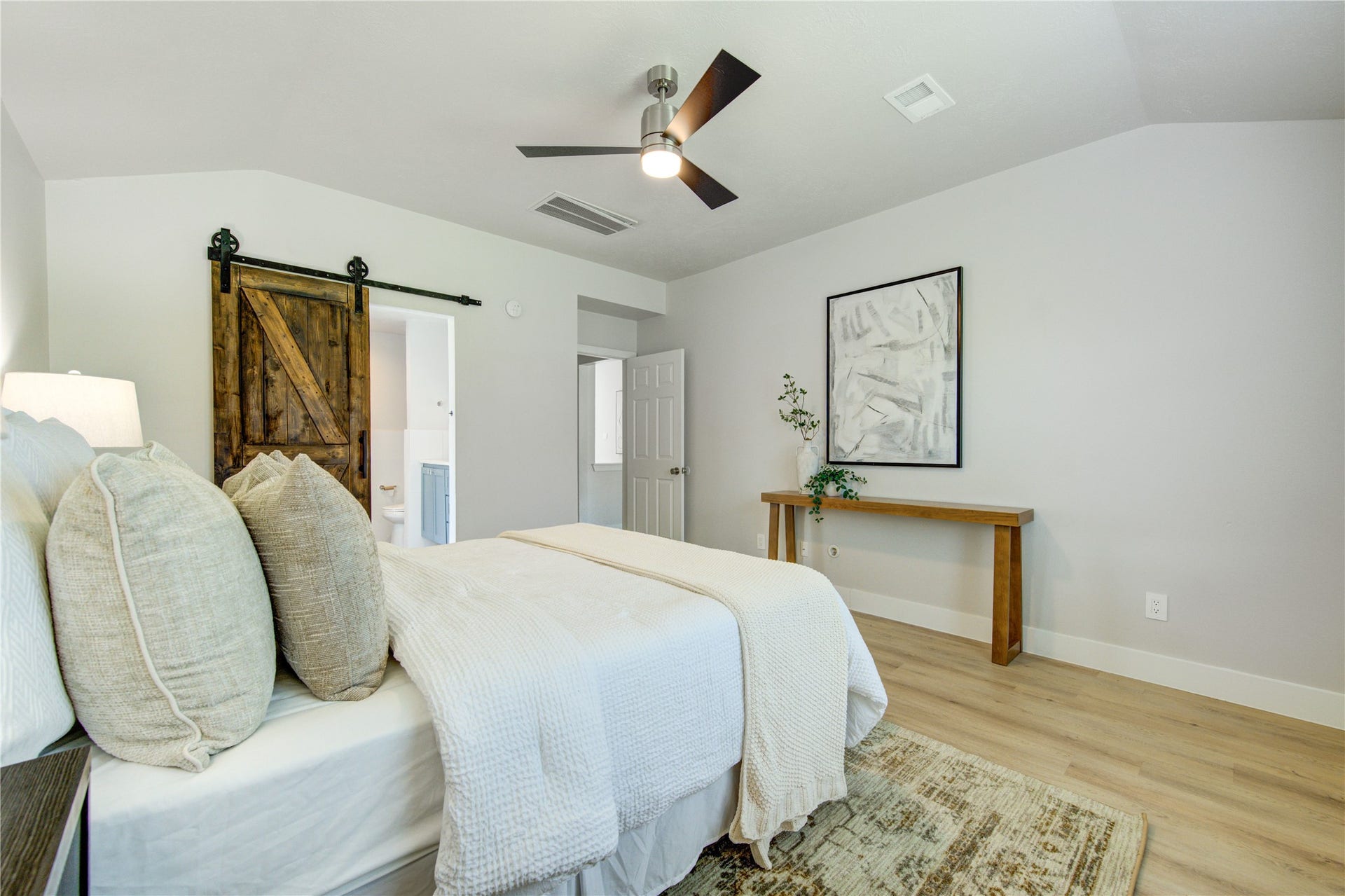 4931 Lake Catherine Court, Richmond, TX 77407 Primary retreat featuring contemporary ceiling fan and private access to the en-suite bathroom
