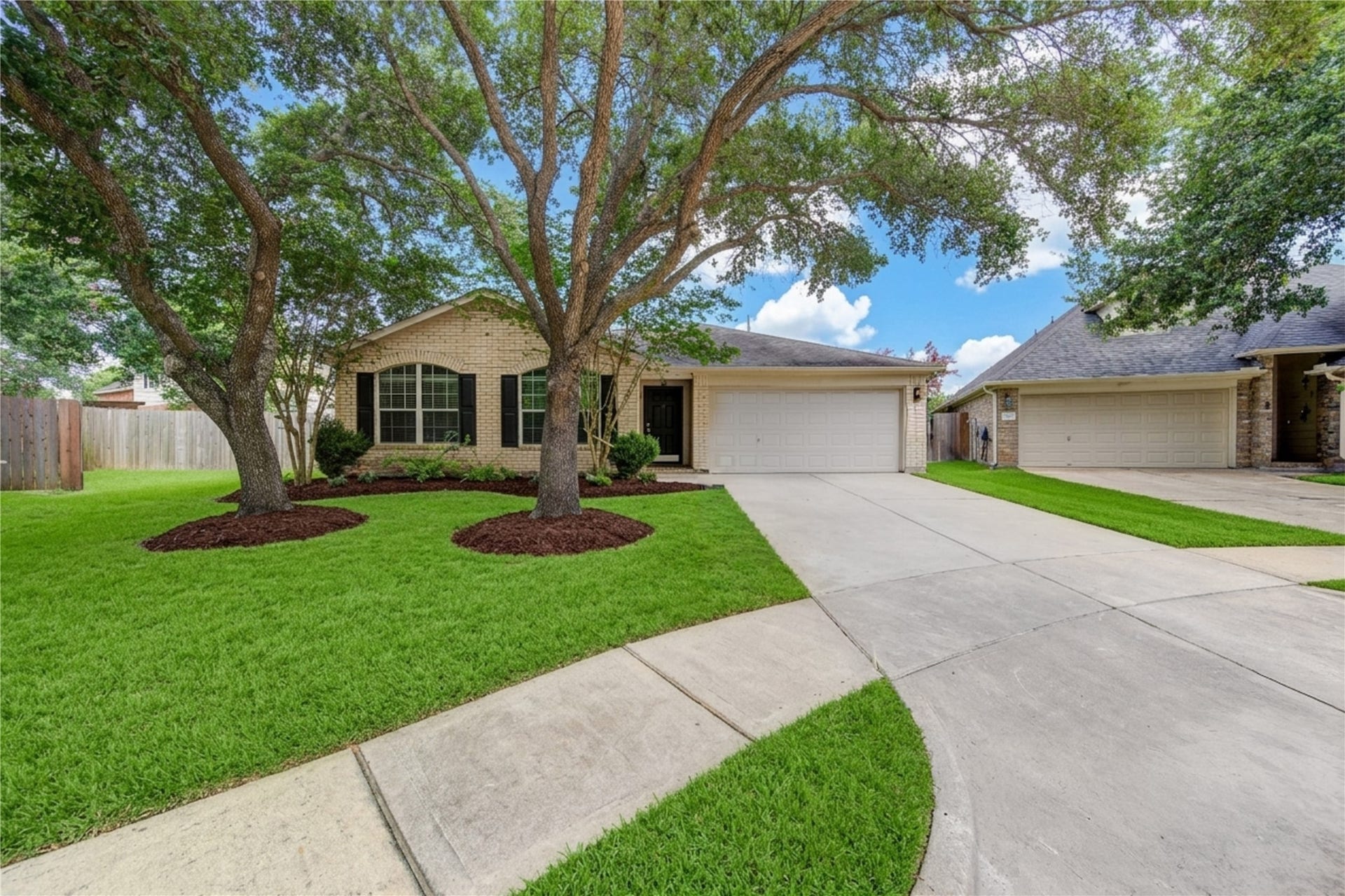 4931 Lake Catherine Court, Richmond, TX 77407 Nestled beneath mature shade trees, this fully renovated one-story home offers exceptional curb appeal, a large front yard and a peaceful cul-de-sac location just minutes from shopping, dining and highly rated schools