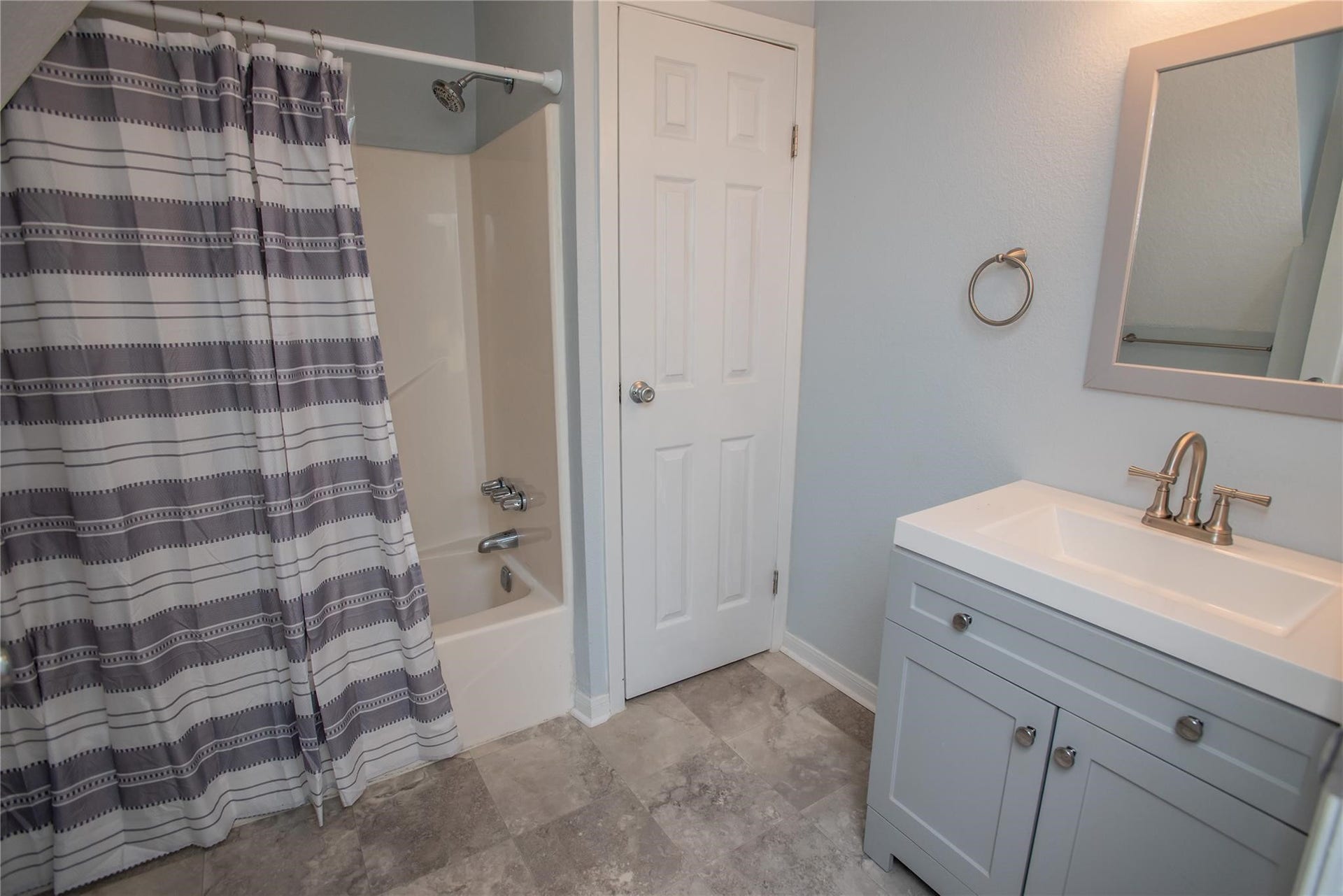 219A Texas Avenue, Bacliff, TX 77518 219A Texas Avenue, Bacliff, TX 77518