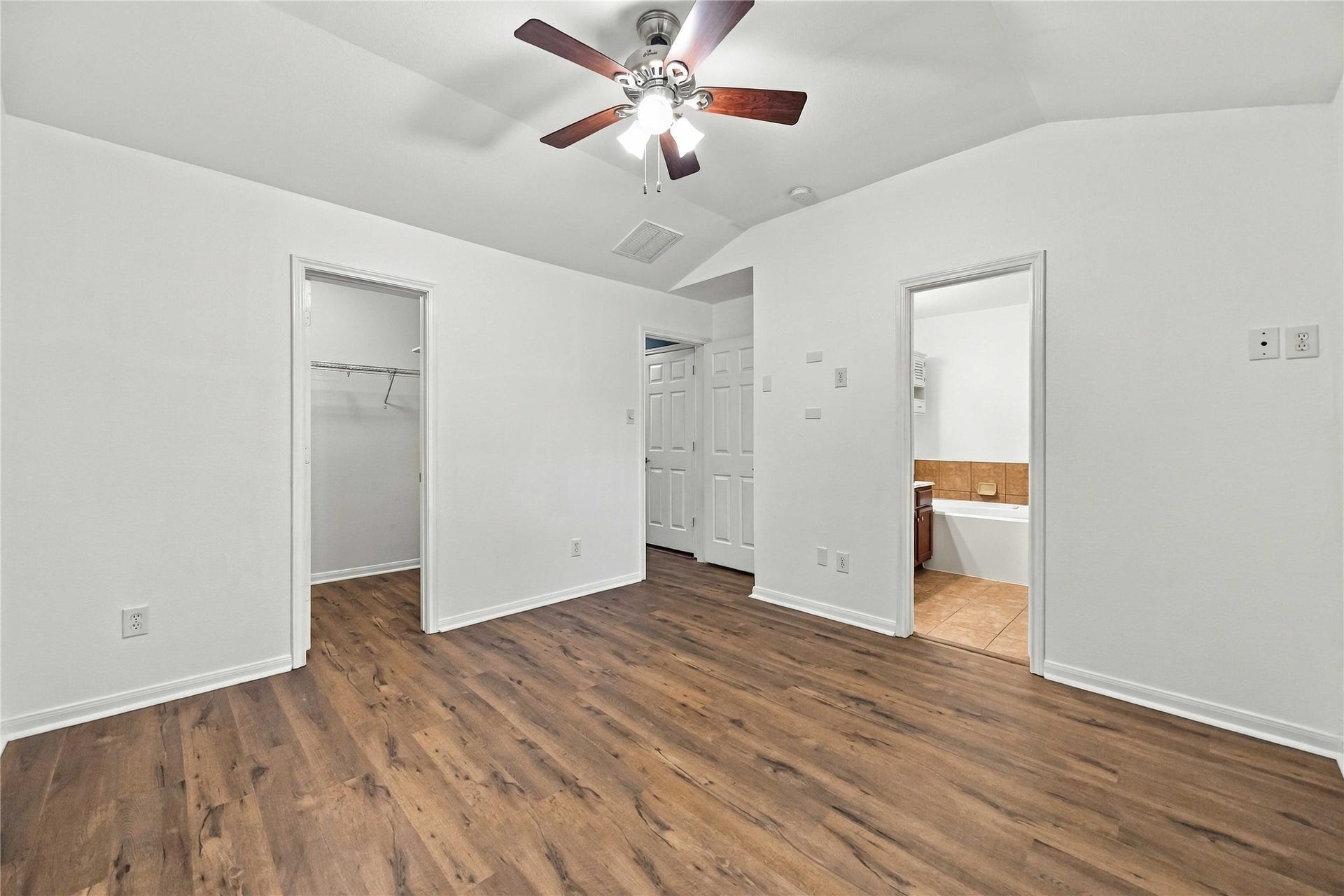 13131 Lawsons Creek Lane, Houston, TX 77072