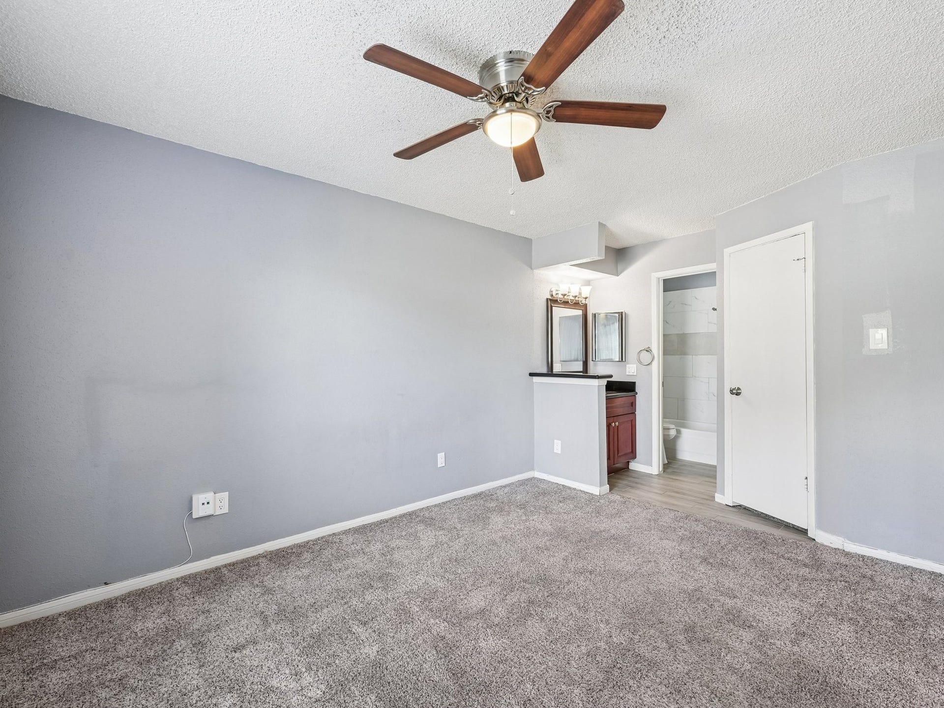 1516 Bay Area Boulevard, #Q11, Houston, TX 77058 1516 Bay Area Boulevard, #Q11, Houston, TX 77058