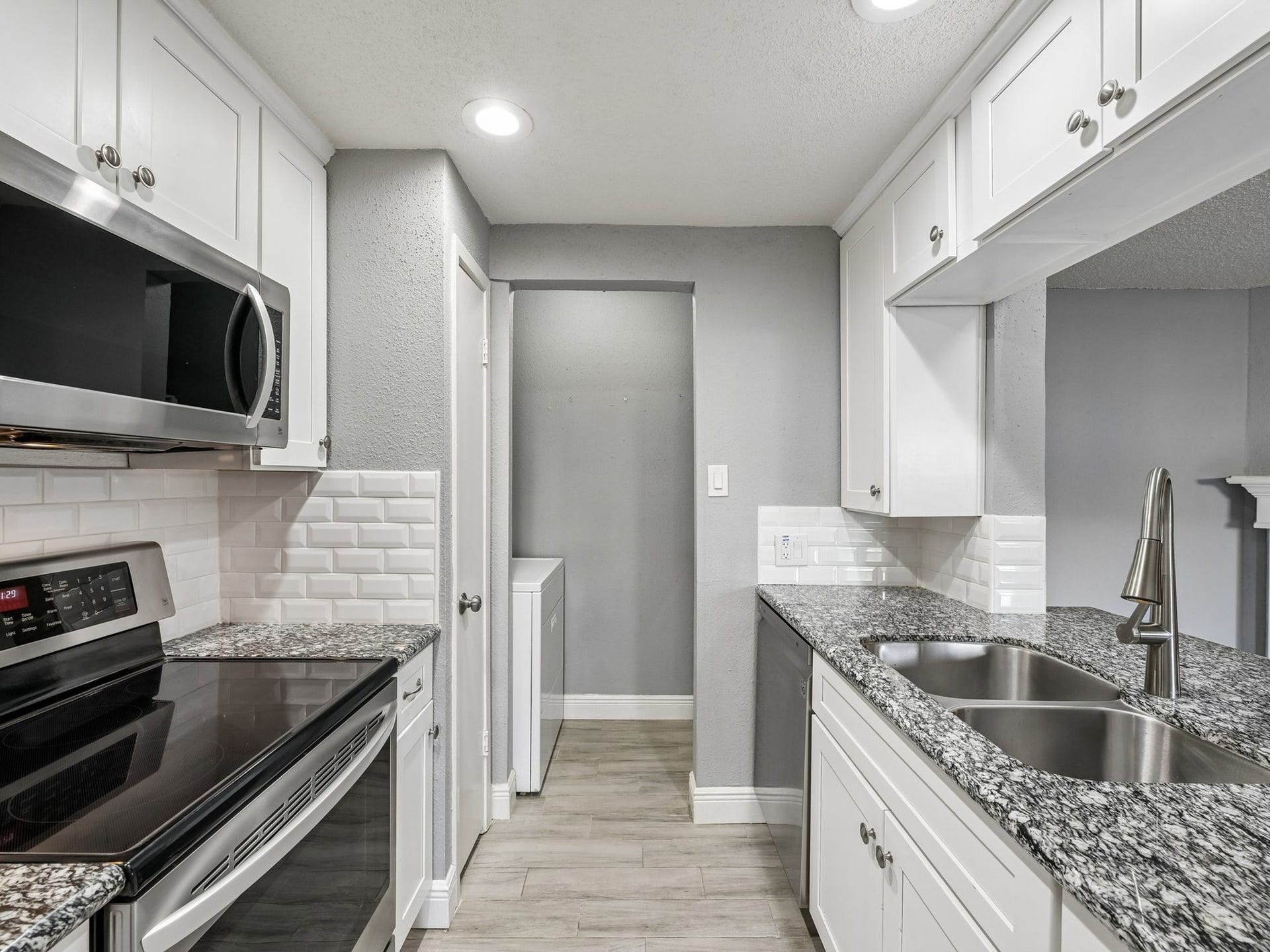 1516 Bay Area Boulevard, #Q11, Houston, TX 77058 1516 Bay Area Boulevard, #Q11, Houston, TX 77058