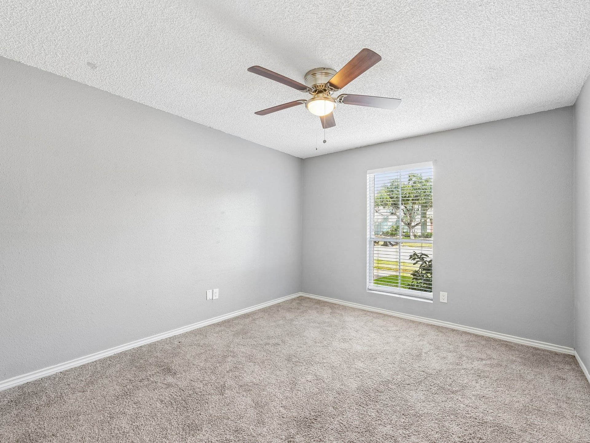 1516 Bay Area Boulevard, #Q11, Houston, TX 77058 1516 Bay Area Boulevard, #Q11, Houston, TX 77058