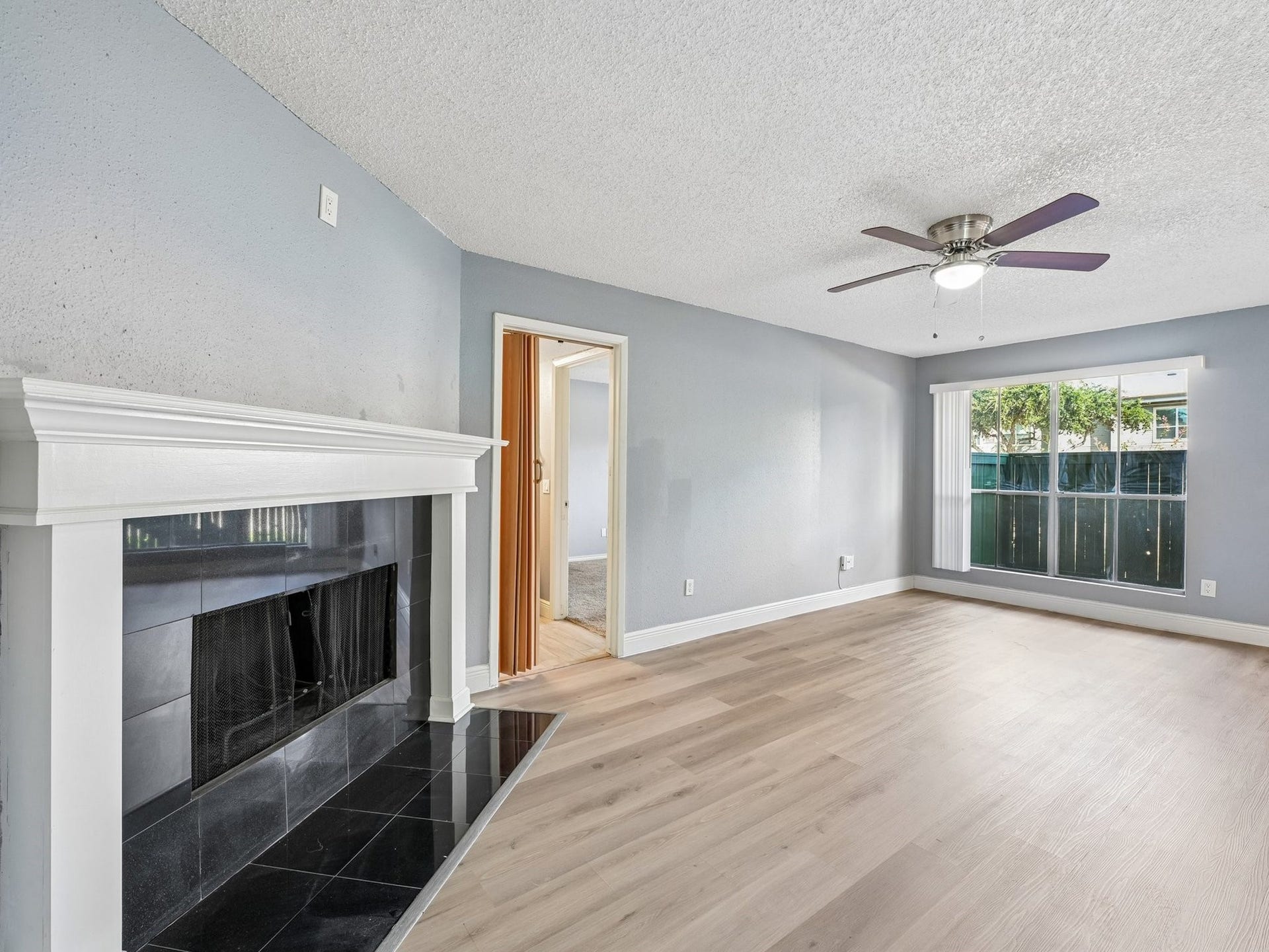 1516 Bay Area Boulevard, #Q11, Houston, TX 77058 1516 Bay Area Boulevard, #Q11, Houston, TX 77058