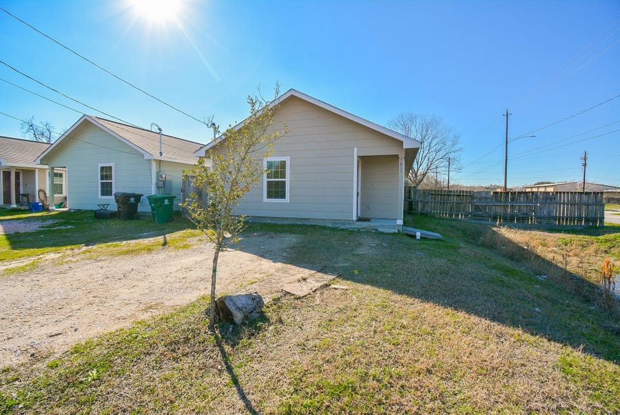 Property photo for 7611 Dyer Street, Houston, TX