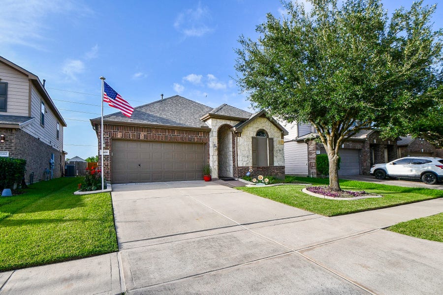 Property photo for 21458 Biscayne Valley Lane, Katy, TX