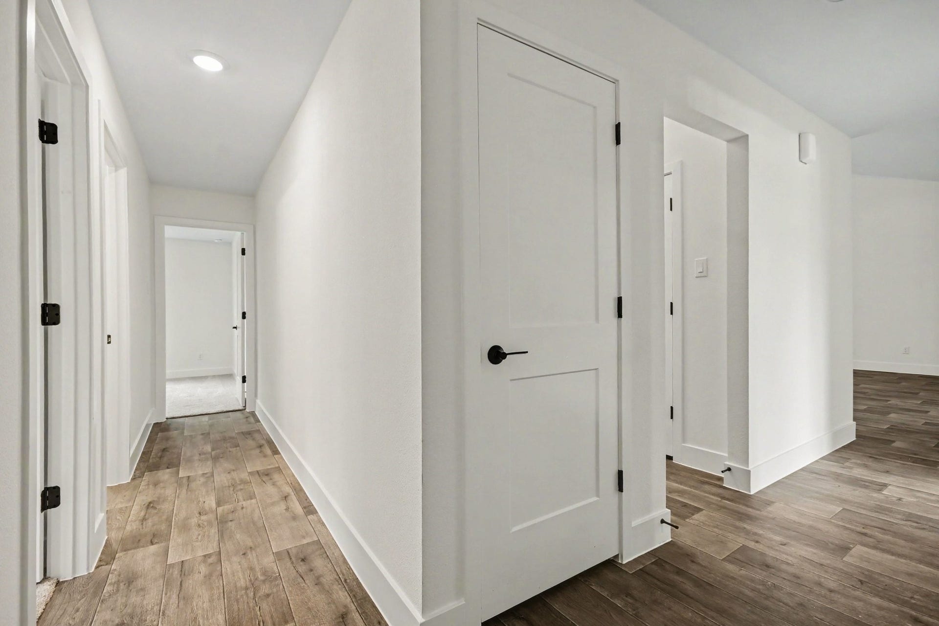 2 Keystone Court, Angleton, TX 77515
