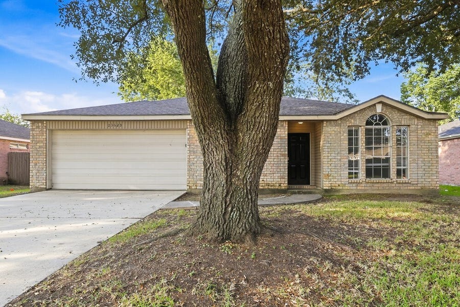 Property photo for 23623 Prairie Bird Drive, Spring, TX