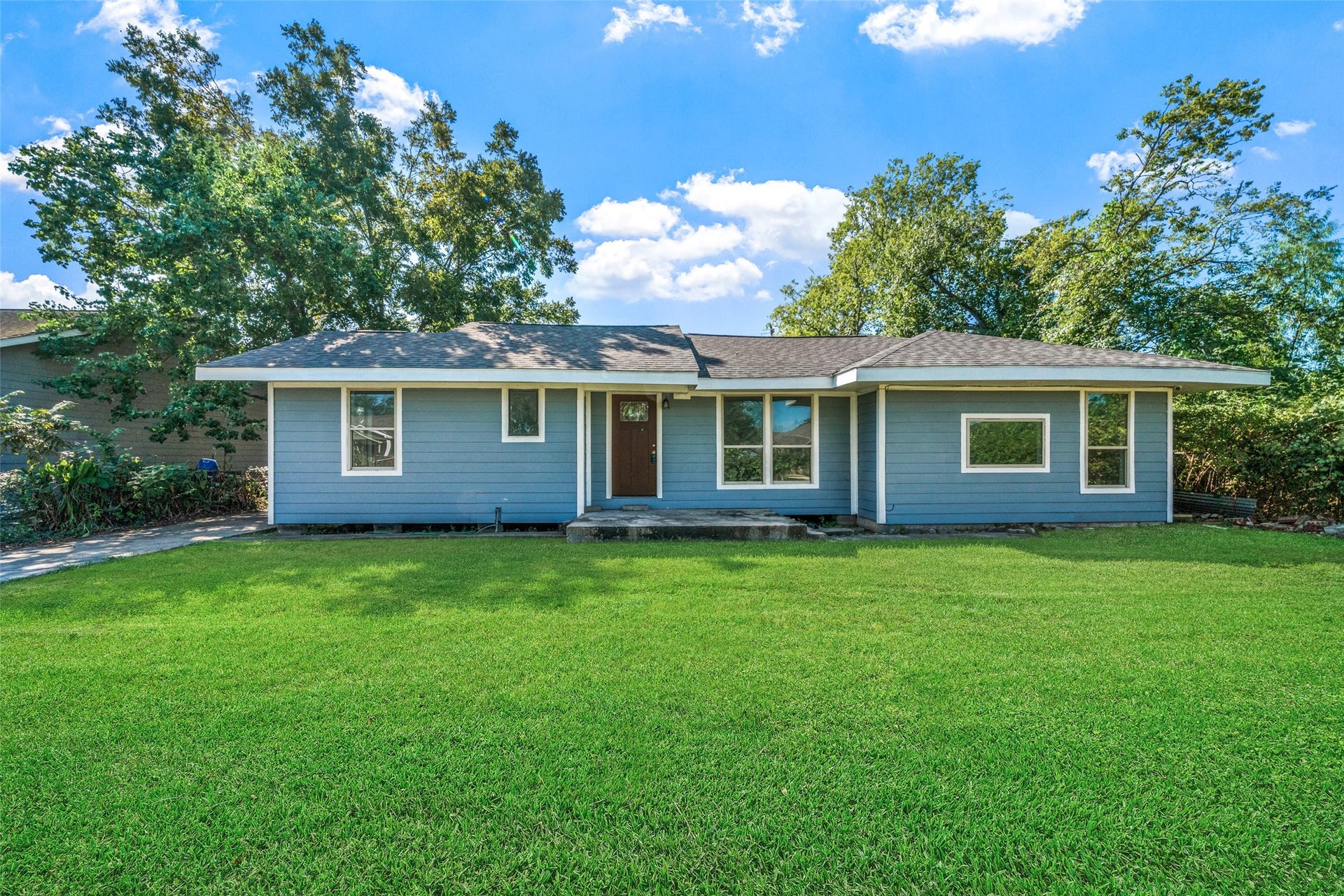 1920 Spence Street, Houston, TX 77093 1920 Spence Street, Houston, TX 77093