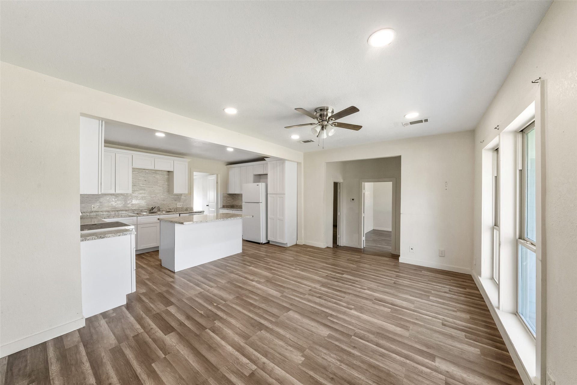 1920 Spence Street, Houston, TX 77093 1920 Spence Street, Houston, TX 77093