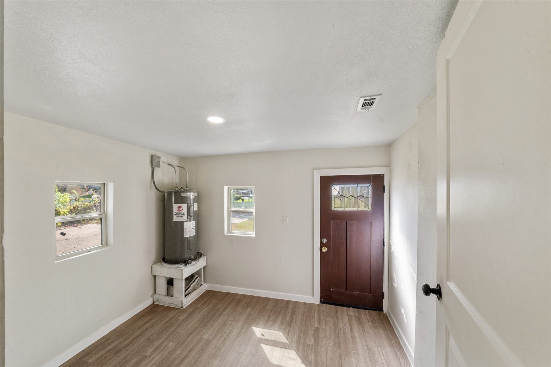 1920 Spence Street, Houston, TX 77093 1920 Spence Street, Houston, TX 77093