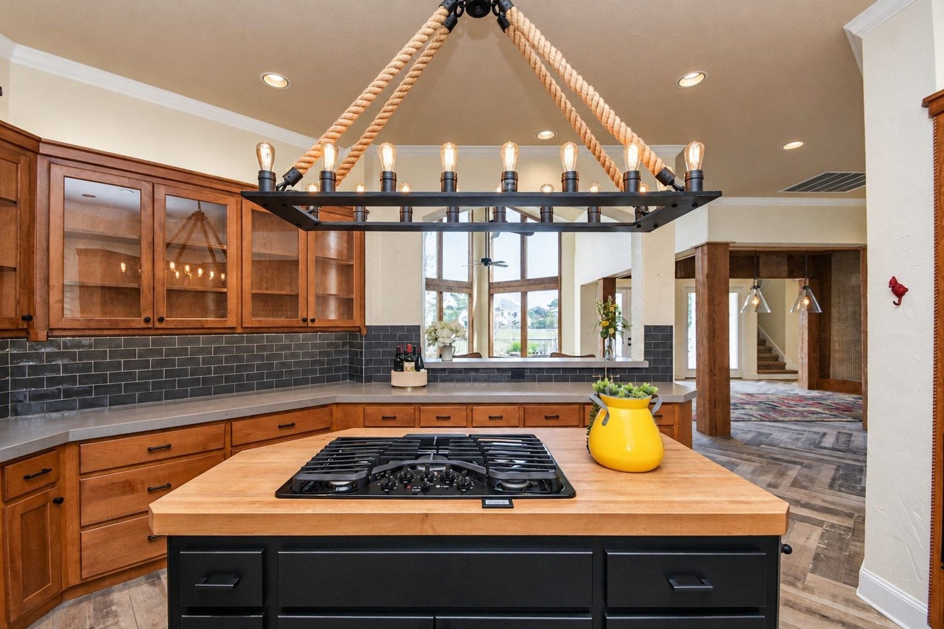5206 Cedar Bend Creek, Houston, TX 77041 Lovely kitchen featuring custom lighting, abundant cabinet space, and expansive countertops!