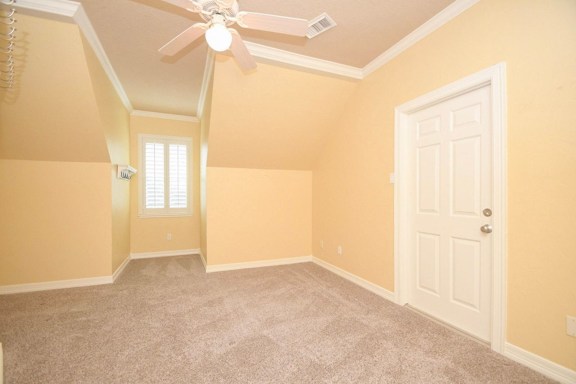 5206 Cedar Bend Creek, Houston, TX 77041 These expansive and light-filled bedrooms are designed for ultimate comfort, each boasting generous, oversized walk-in closets that provide exceptional storage capacity and seamless organization for all your personal belongings!