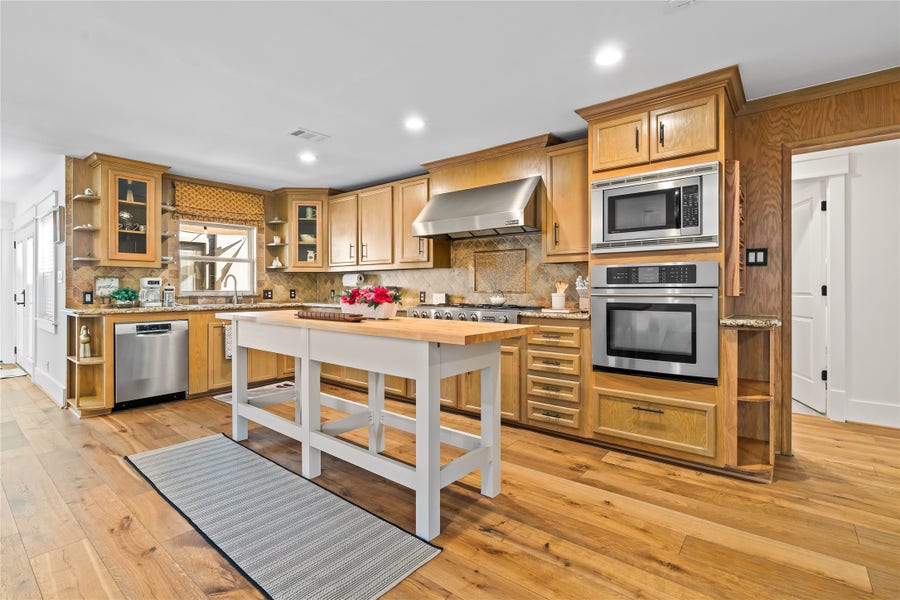 Property photo for 3902 Colquitt Street, Houston, TX