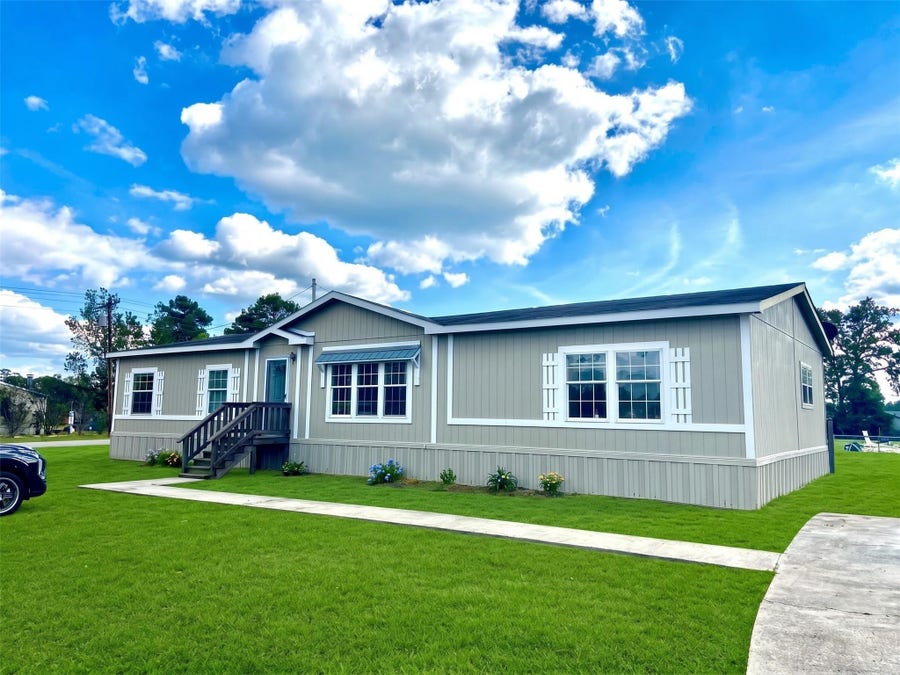 Property photo for 11720 W Small Oak Lane, Willis, TX