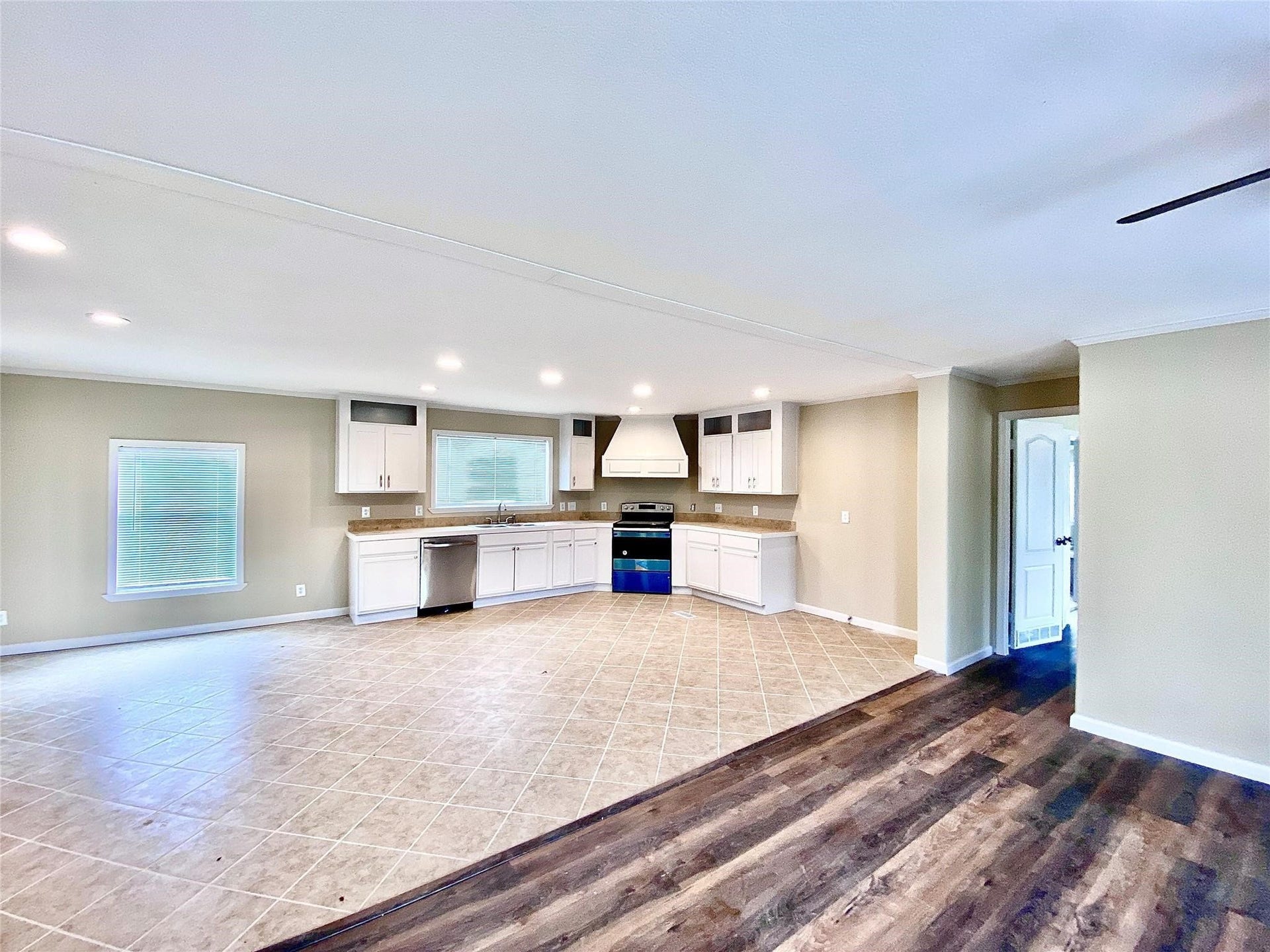 11720 W Small Oak Lane, Willis, TX 77378 11720 W Small Oak Lane, Willis, TX 77378