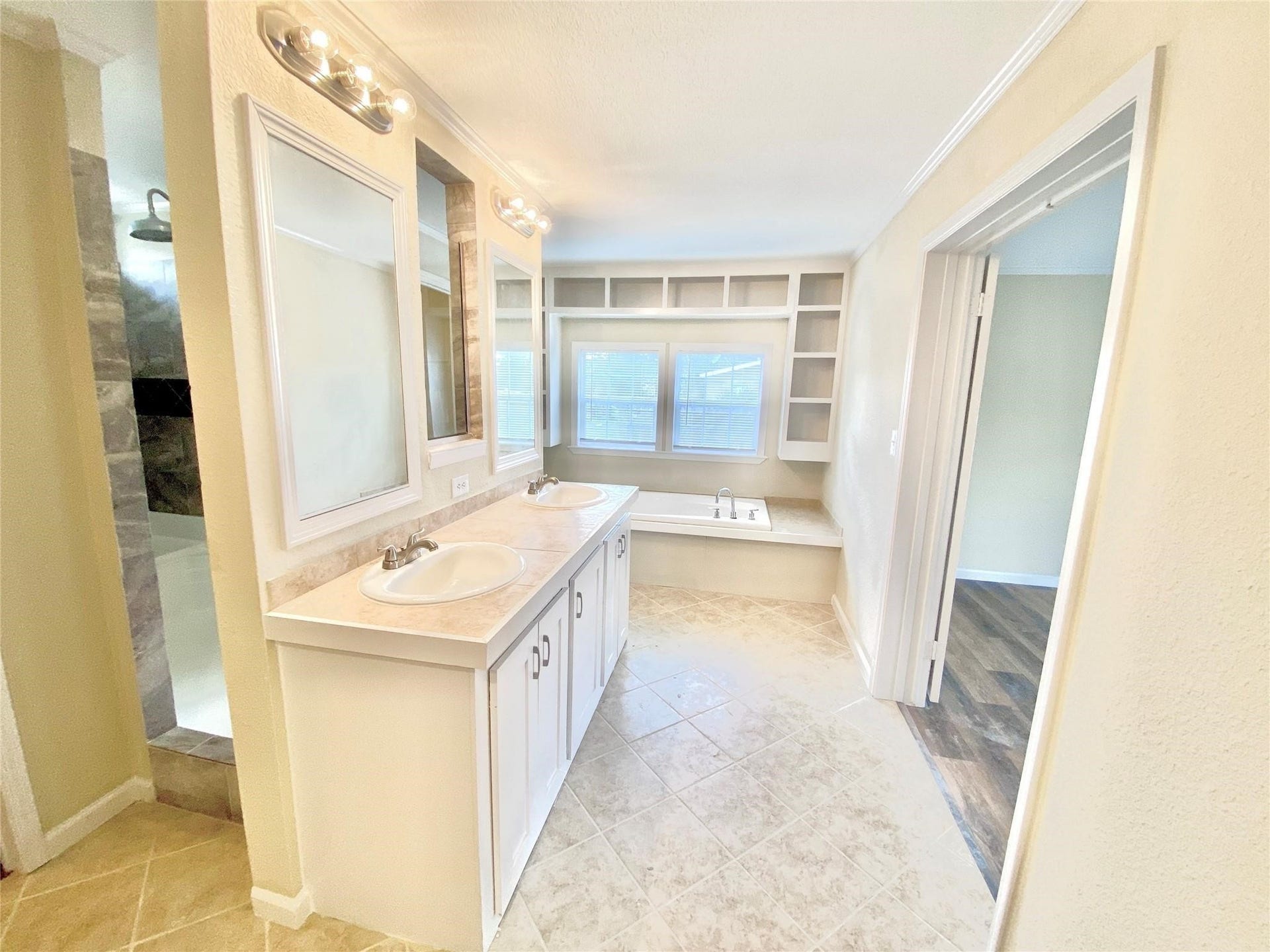 11720 W Small Oak Lane, Willis, TX 77378 11720 W Small Oak Lane, Willis, TX 77378