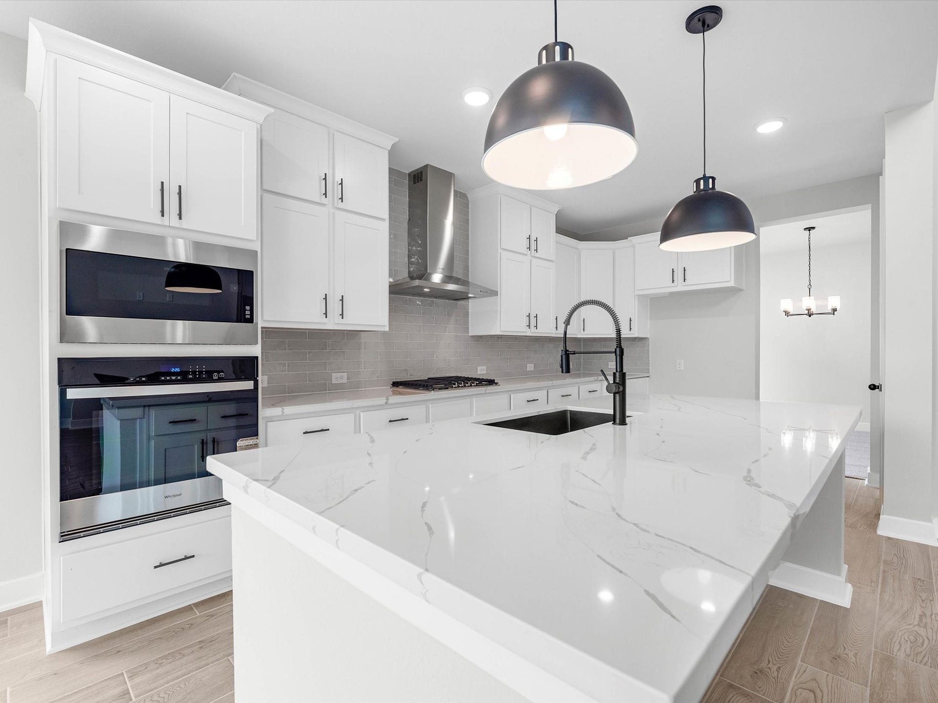 9306 Red Cedar Way, Manvel, TX 77578 Representative image; features, selections and colors may vary.