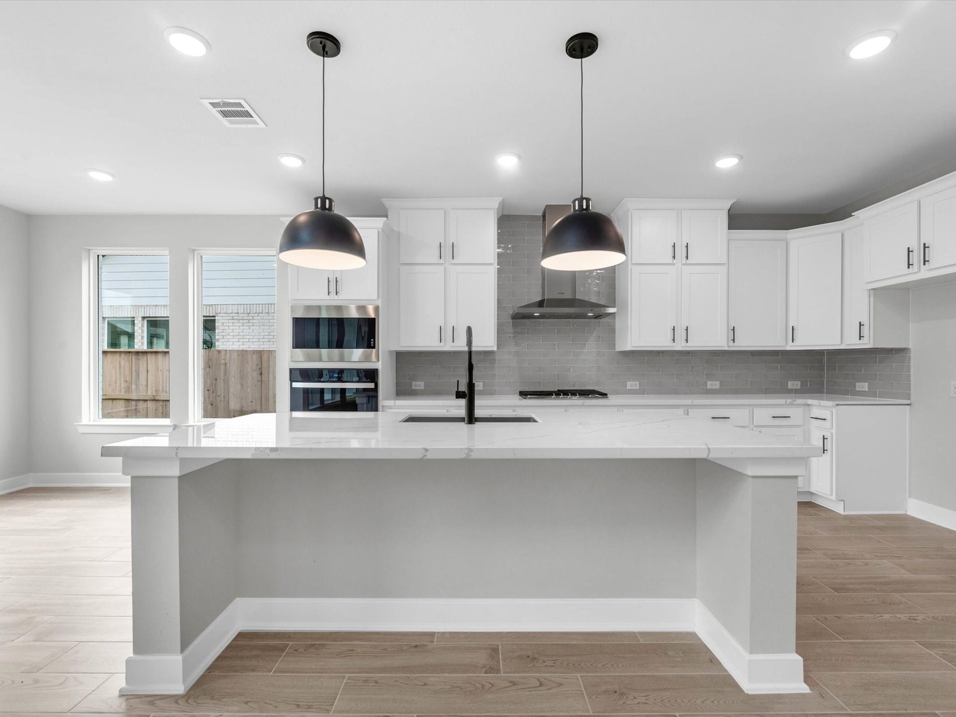 9306 Red Cedar Way, Manvel, TX 77578 Representative image; features, selections and colors may vary.