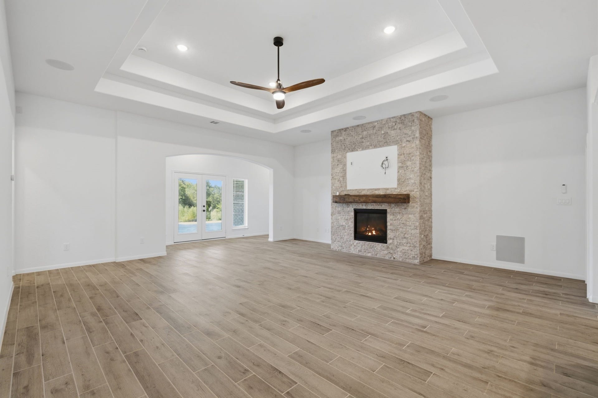 224 Peninsula Point Drive, Montgomery, TX 77356 224 Peninsula Point Drive, Montgomery, TX 77356