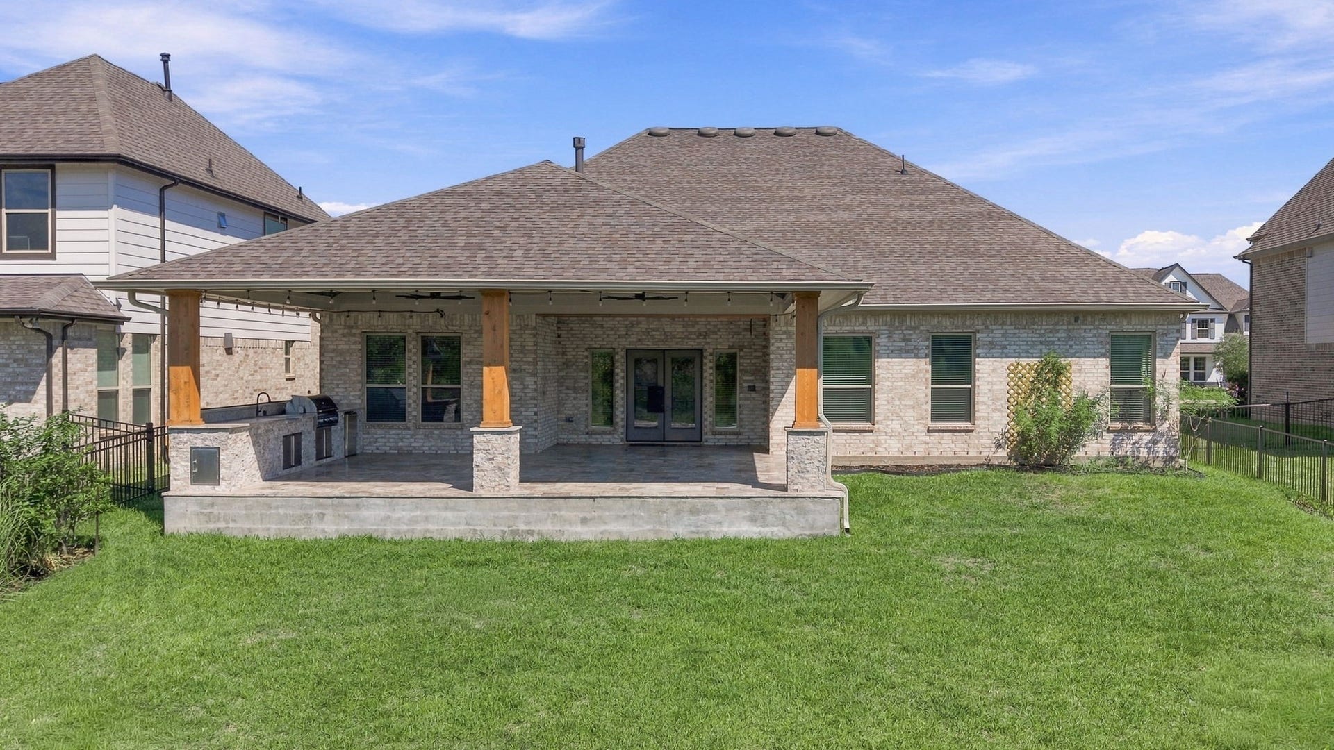 224 Peninsula Point Drive, Montgomery, TX 77356 224 Peninsula Point Drive, Montgomery, TX 77356