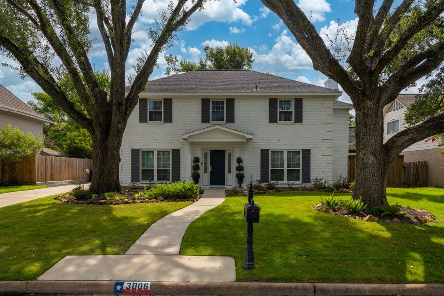 Property photo for 3006 Kenross Street, Houston, TX