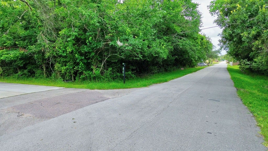 TBD Avenue H, Dickinson, TX 77539 TBD Avenue H, Dickinson, TX 77539