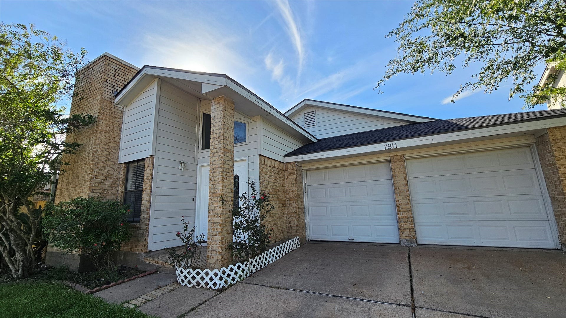 7811 Chinon Circle, Houston, TX 77071