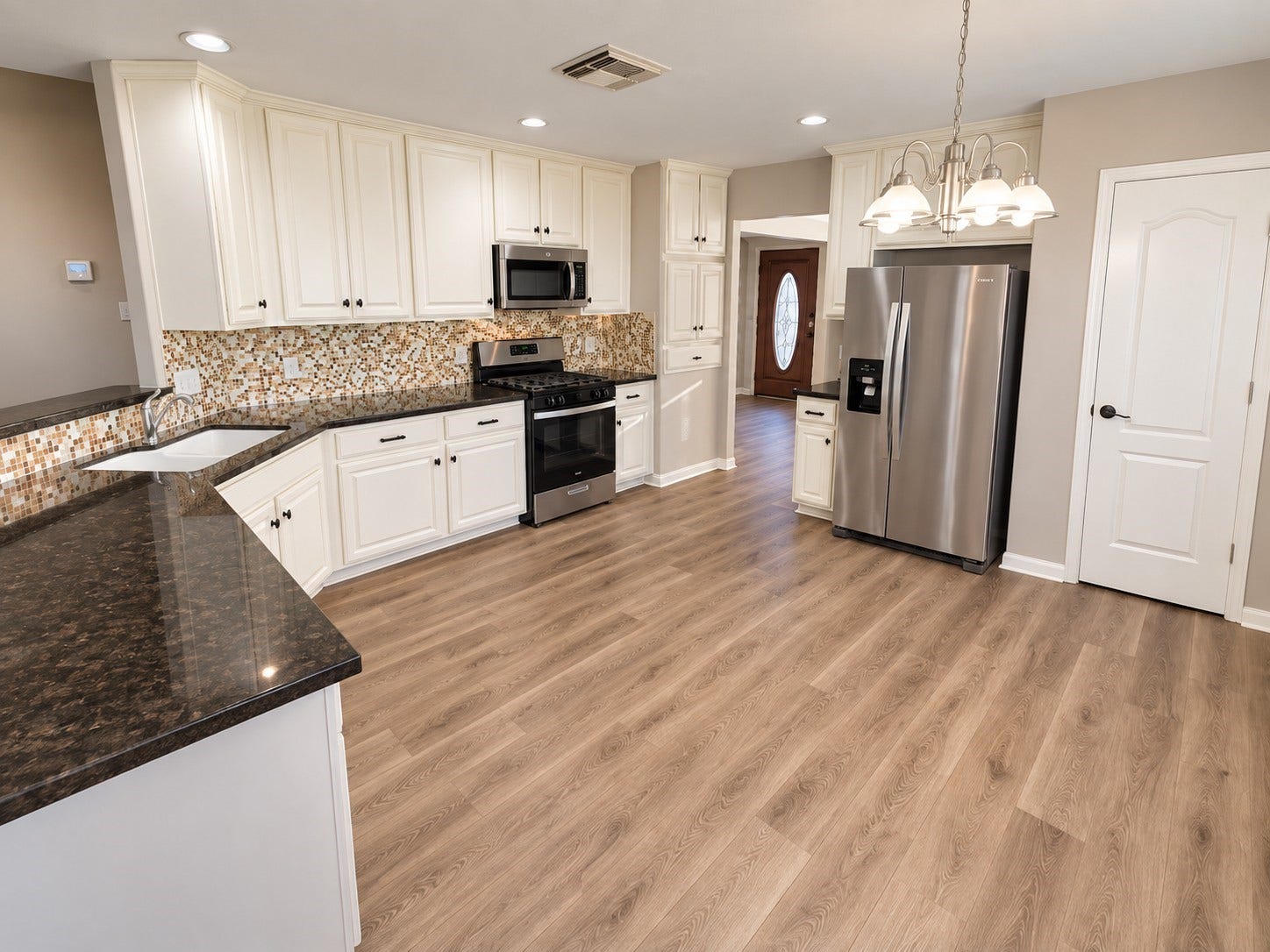 114 Crescent Bay Drive, League City, TX 77573 114 Crescent Bay Drive, League City, TX 77573