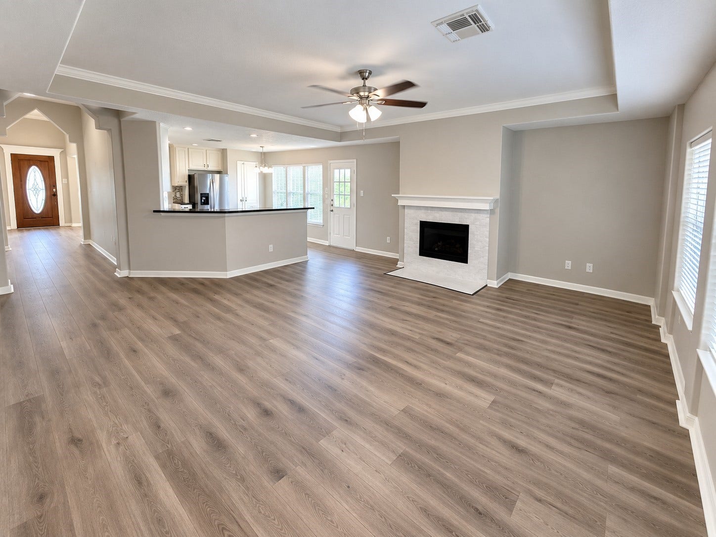 114 Crescent Bay Drive, League City, TX 77573 114 Crescent Bay Drive, League City, TX 77573