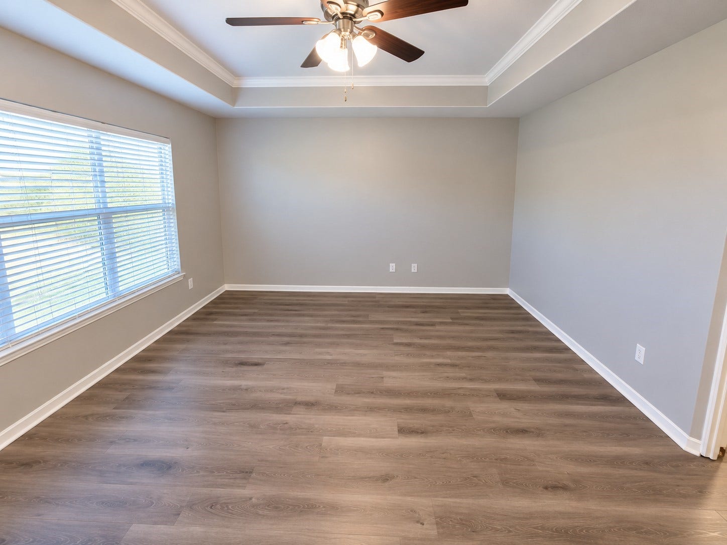 114 Crescent Bay Drive, League City, TX 77573 114 Crescent Bay Drive, League City, TX 77573