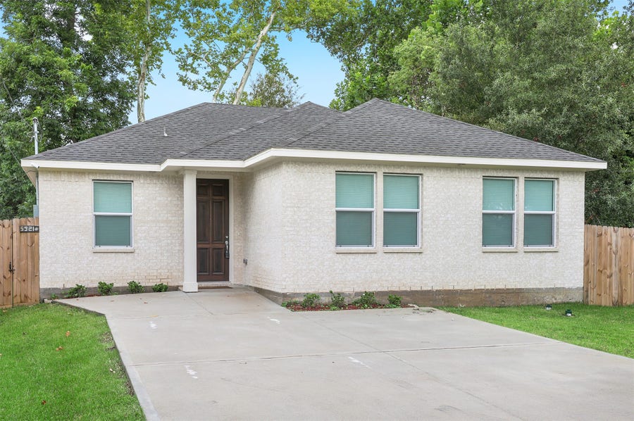 Property photo for 5921 Jackson Lane, Texas City, TX