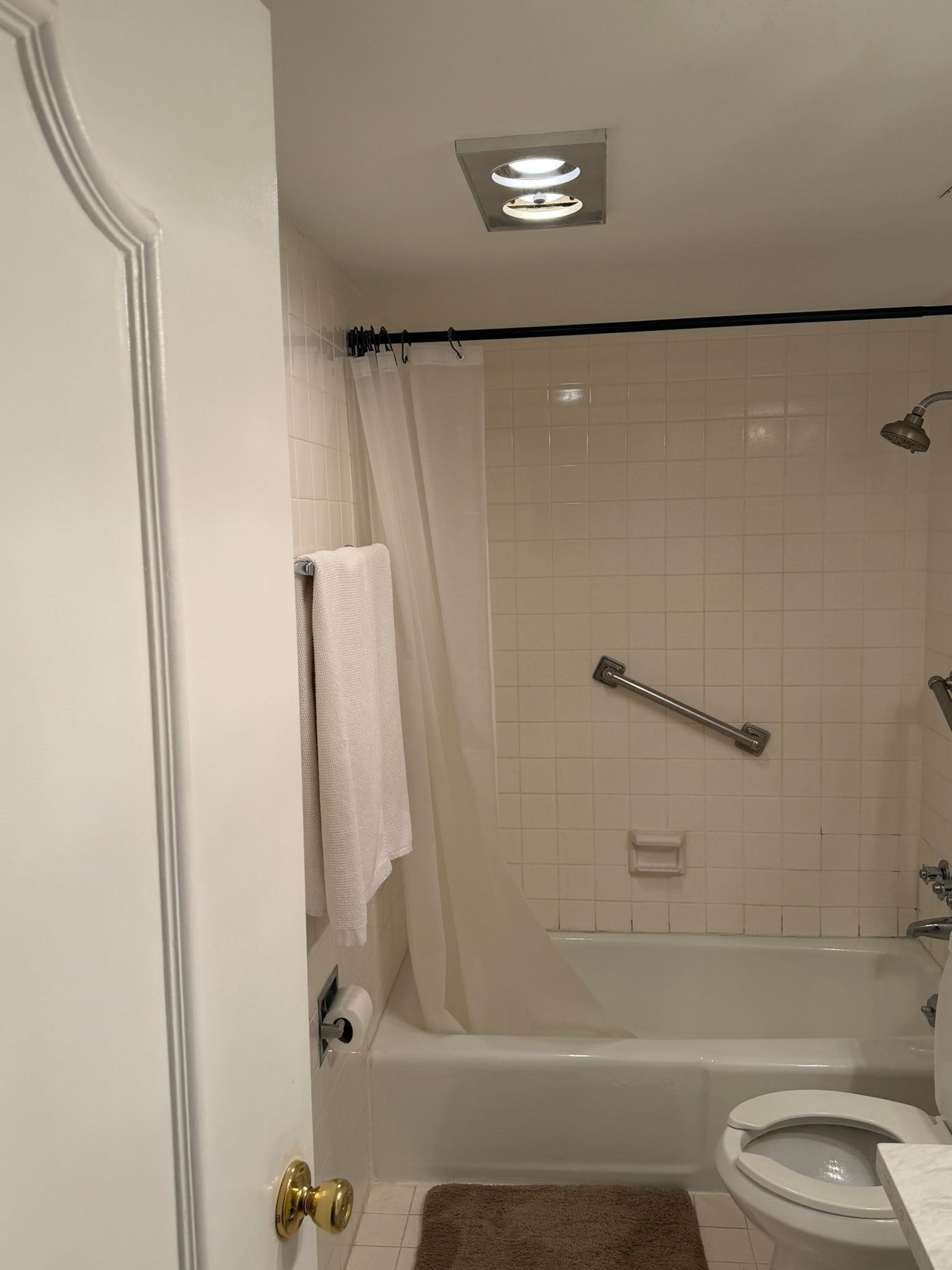 5050 Ambassador Way, #318, Houston, TX 77056 5050 Ambassador Way, #318, Houston, TX 77056