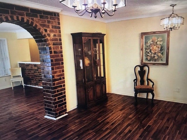 5004 Lingonberry Street, Houston, TX 77033 5004 Lingonberry Street, Houston, TX 77033