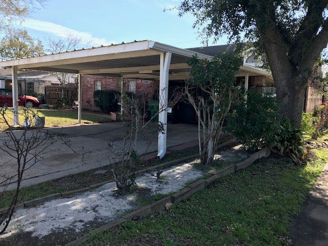 5004 Lingonberry Street, Houston, TX 77033 5004 Lingonberry Street, Houston, TX 77033